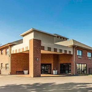 Quality Airport I-240 Inn